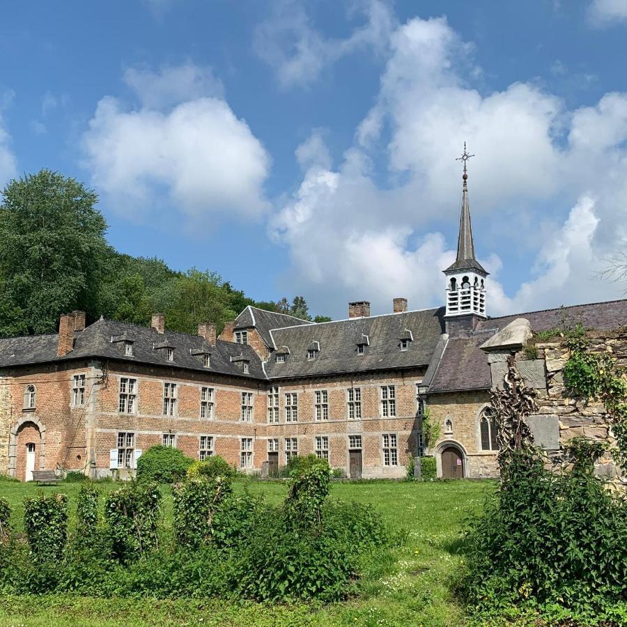 La Porterie De L'Abbaye De Marche Les Dames Намюр Экстерьер фото